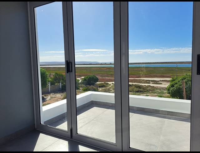 3 BEDROOM HOUSE FOR SALE IN PORT OWEN